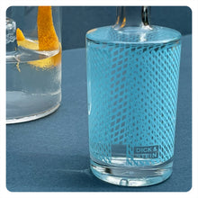 Lade das Bild in den Galerie-Viewer, DICK & STEIN GIN - unfiltered london dry gin - 45,7% vol. - 5cl